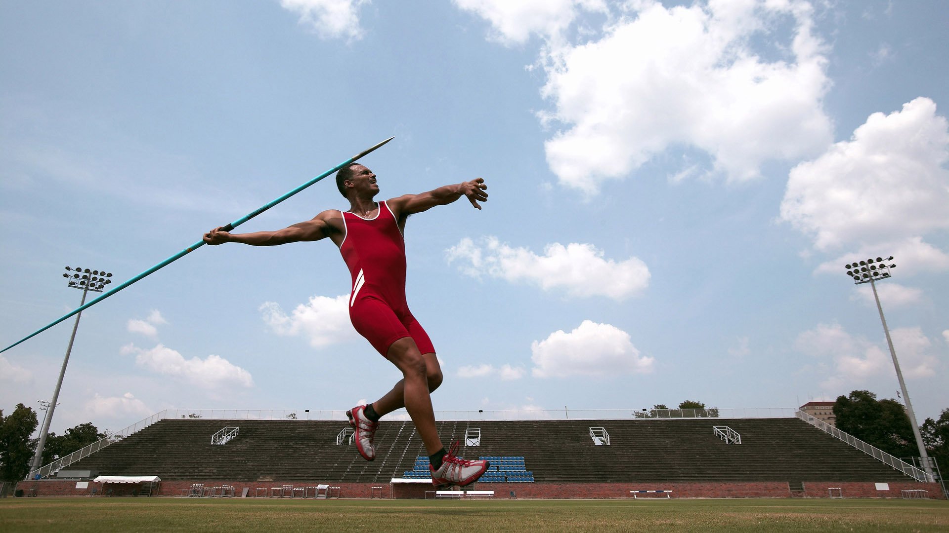 德国马术协会与美洲马术协会合作，举办国际马术交流活动，促进文化互鉴。
